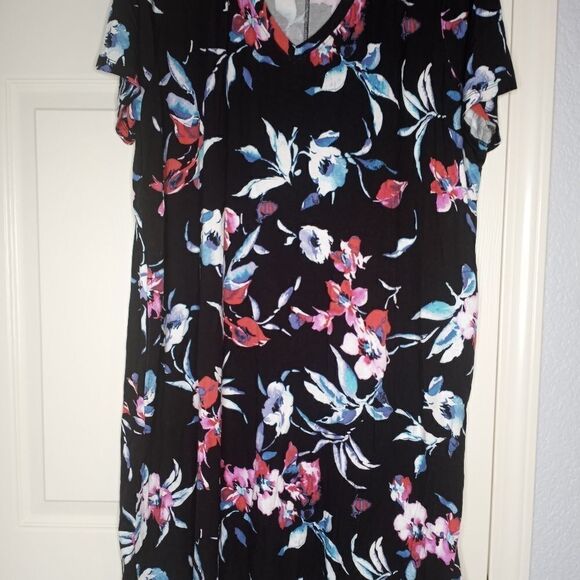 Lane Bryant Women's Black Floral Print Short Sleeve V Neck Dress Plus Sz 22/24. - Picture 1 of 7